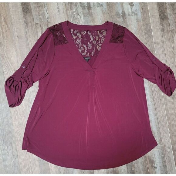 Torrid Women's Plus Size 3 Blouse Top 3/4 Sleeve Red Solid Polyester V-Neck - Picture 2 of 7